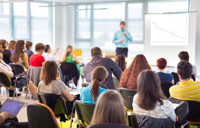Waarom steeds meer leraren kiezen voor een coachingsopleiding