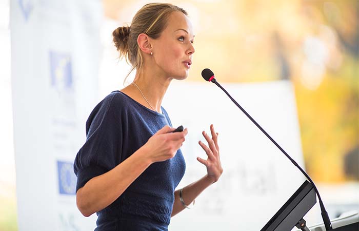 Beter leren spreken in het openbaar: wat je leert in een cursus presenteren