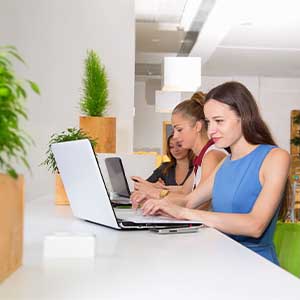 Hoe richt je een klaslokaal duurzaam én praktisch in?