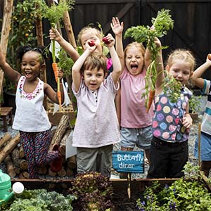 Kinderen uit achterstandswijk hebben meeste baat bij groen schoolplein