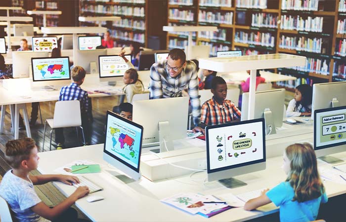 De impact van online onderwijsmiddelen: voordelen en beperkingen