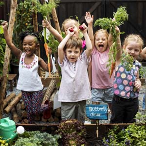 Het aanleggen van een groen schoolplein