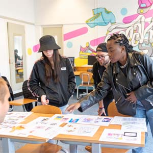 Mbo’ers aan het werk in het museum Mbo’ers aan het werk in het museum