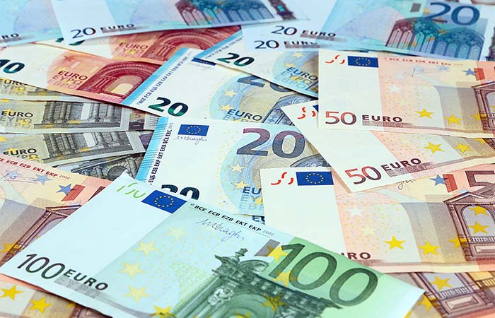Bijna helft van jongeren ervaart aankoop met contant geld als gratis