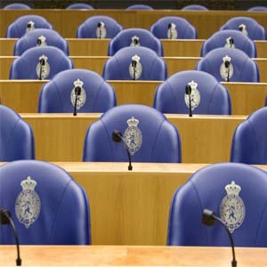 Gedeeltelijk verbod gezichtsbedekkende kleding vanaf 1 augustus 2019 van kracht Gedeeltelijk verbod gezichtsbedekkende kleding vanaf 1 augustus 2019 van kracht