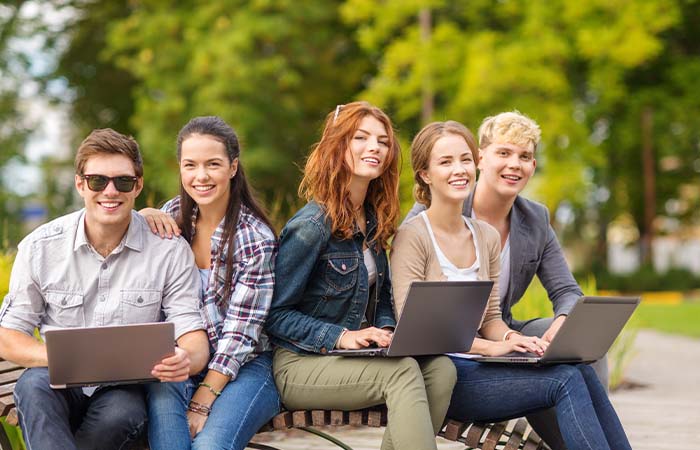 Voordelen van werken met een laptop op school