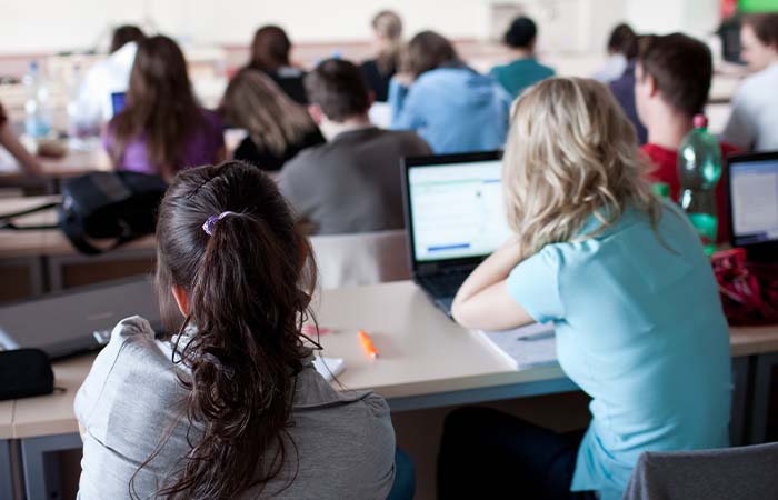 De effecten van de digitale omgeving op hoorcolleges en hoe Home Academy hierop inspeelt