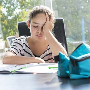Onderwijsraad bevestigt: toetsing in basisonderwijs drijft selectie in plaats van leren