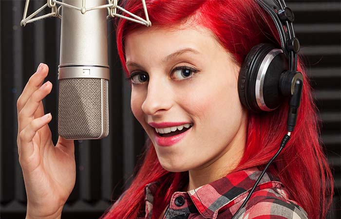 Worden vrouwelijke voice-overs eerder vertrouwd?